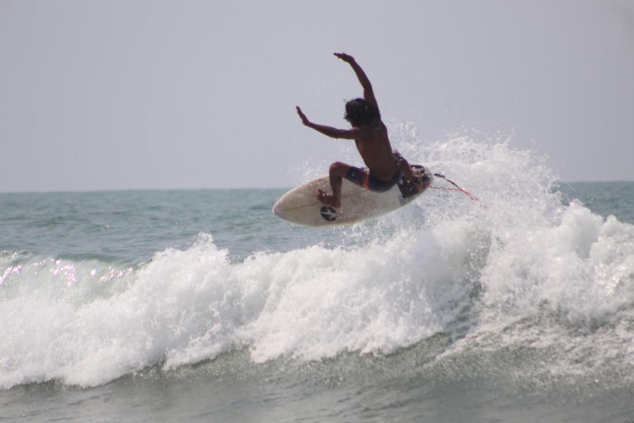 Hostal Puerto Engabao "El Surf Shelter" Экстерьер фото