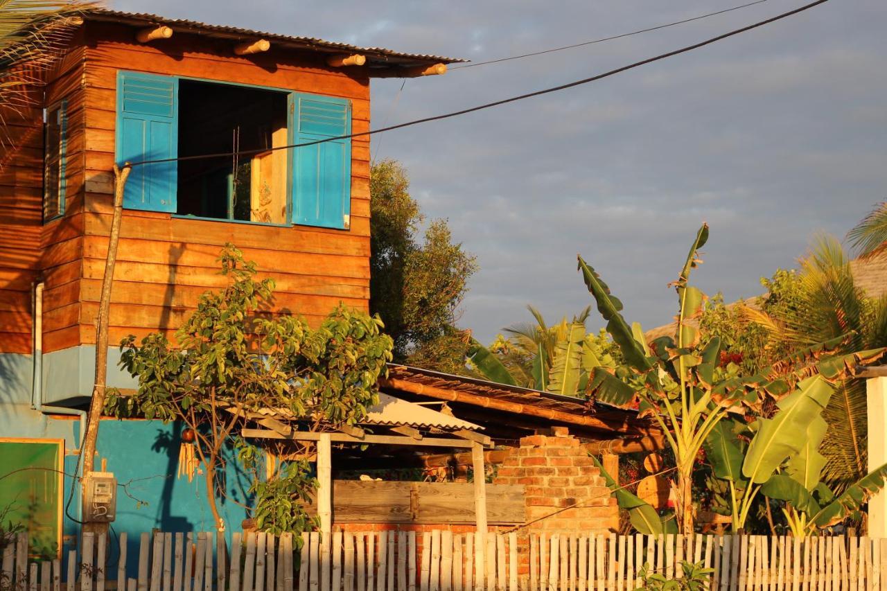 Hostal Puerto Engabao "El Surf Shelter" Экстерьер фото
